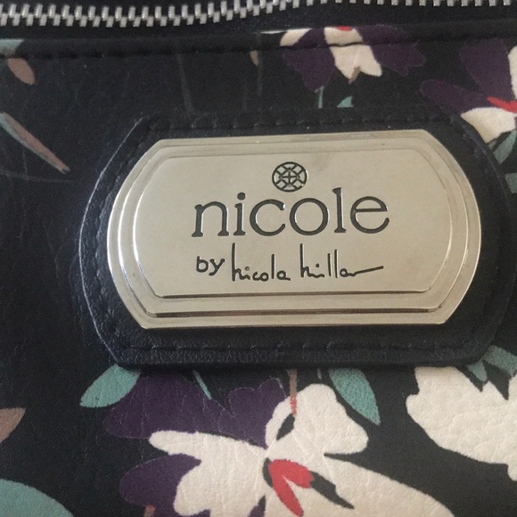 Nicole By Nicole Miller Wallet - Picture 3 of 4